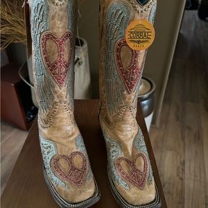 Women’s corral boots size 10m